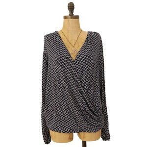 Bobeau Faux Wrap Knit Top SIze M Long Sleeve Geo Print Blue Multi EUC B11